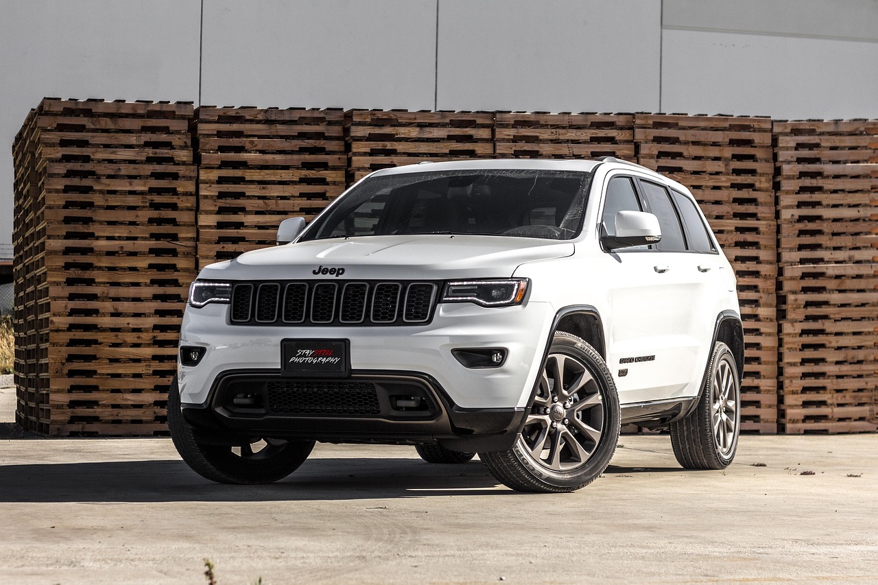 Jeep車價格深度解析，購車指南與建議