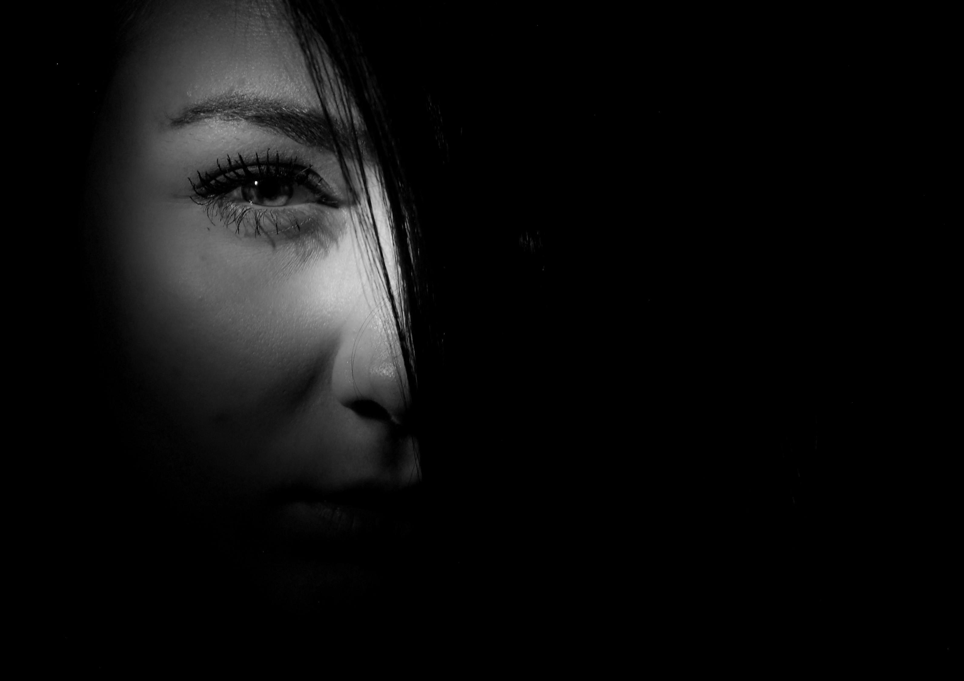 探索黑白魅力，最新黑白女生頭像流行趨勢與魅力解析